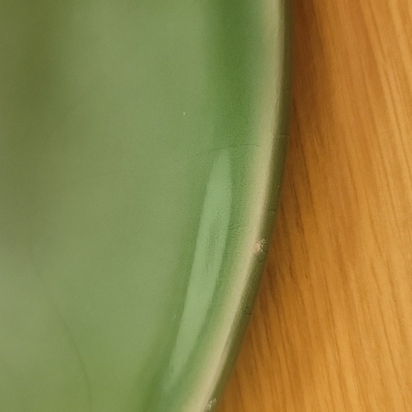 Bordallo Pinheiro grape leaf green plate 9.25 inches - Picture 5 of 5